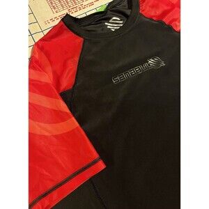 Sanabul Performance Short Sleeve MMA BJJ Jiu Rash Guard Shirt LARGE Red Black